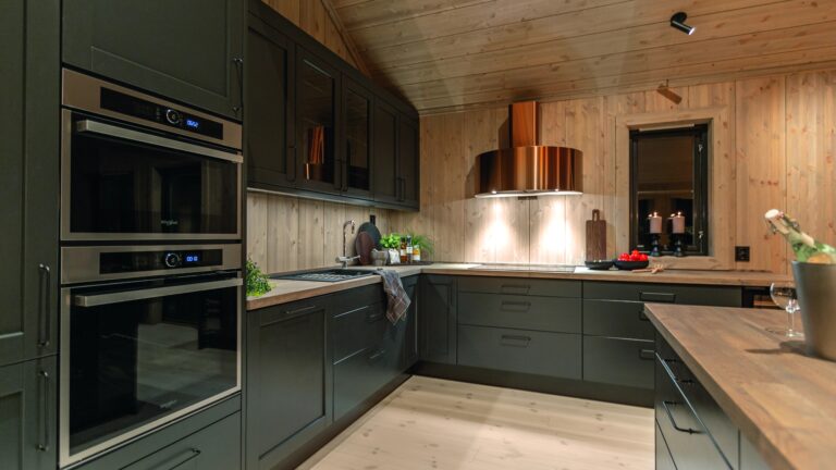 Kronrøysa kjøkken fullsize_dialecta_mindre rødt- kopi