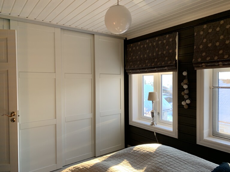 31200 Trend skyvedørsgarderobe