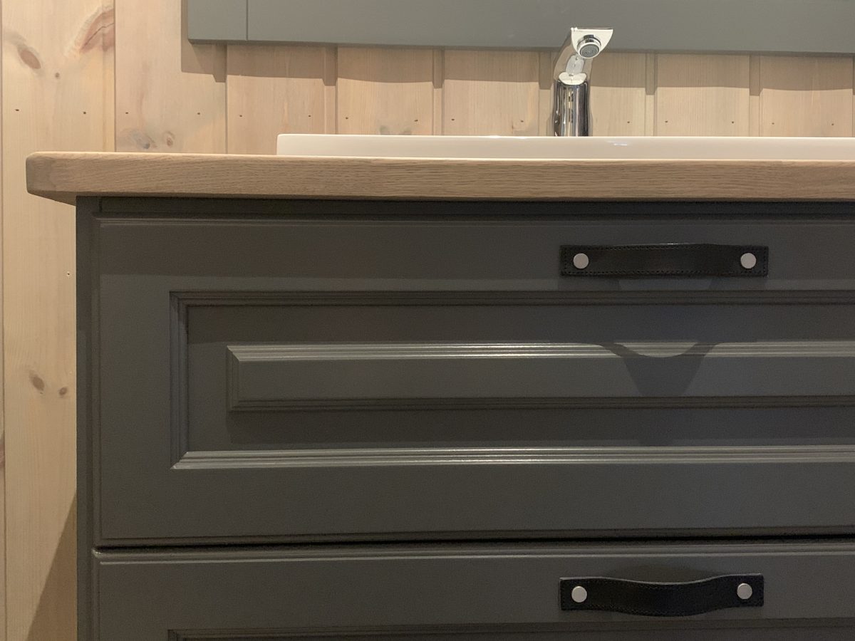 Klassisk bad, heltre fra Kistefos Møbler, topp kvalitet , Norsk design