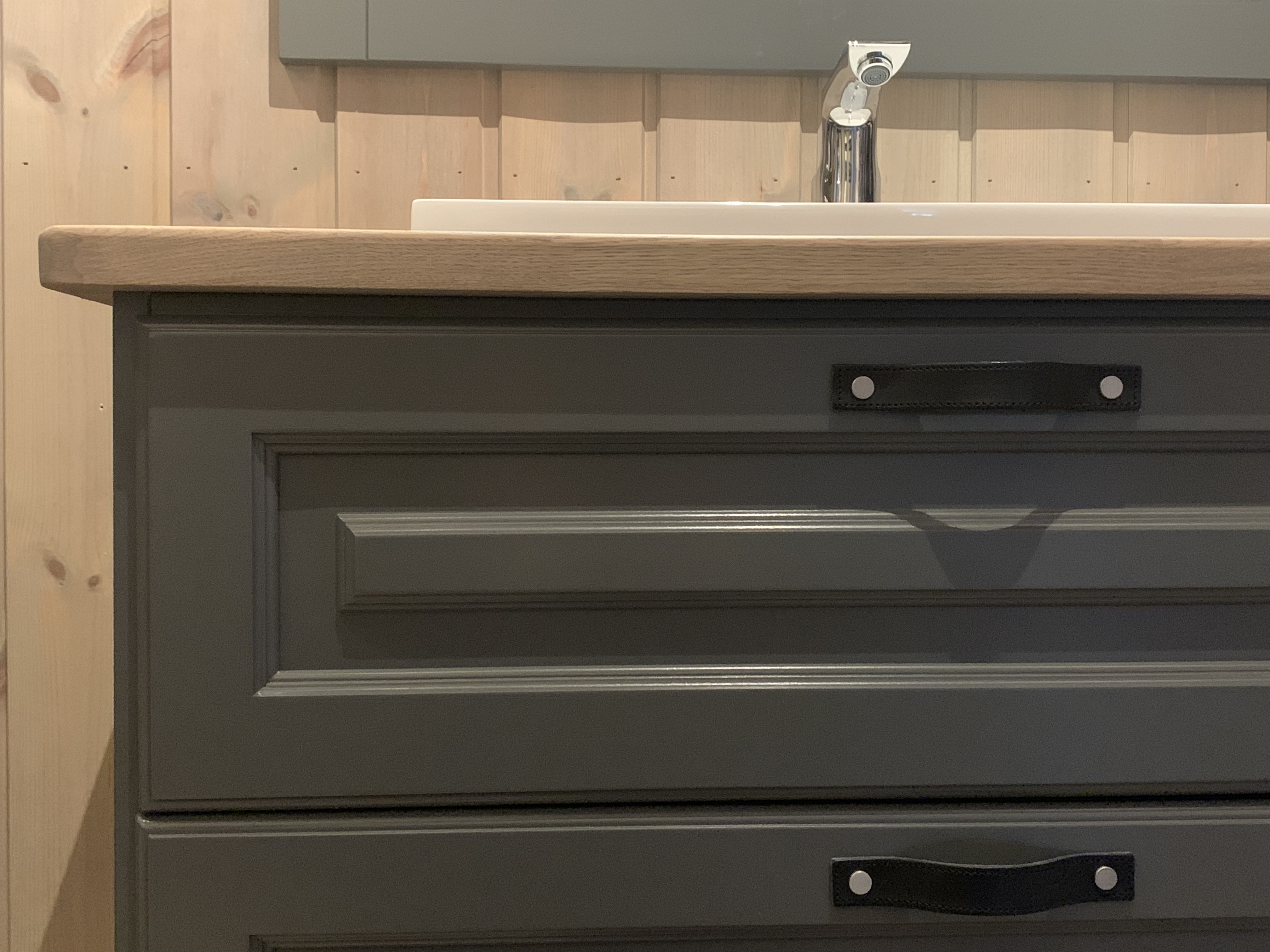 Klassisk bad, heltre fra Kistefos Møbler, topp kvalitet , Norsk design