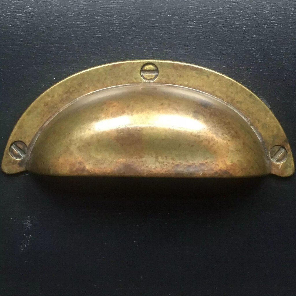 82108 Håndtak skål Tor antikk messing